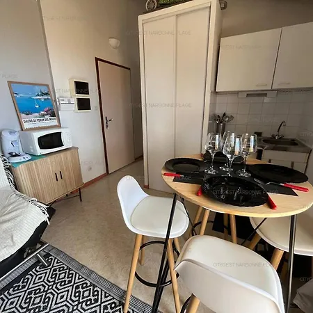 Saint Pierre La Mer, 4 Pers, Terrasse, Parking Prive A 800m De La - Fr-1-619-152 Apartament *